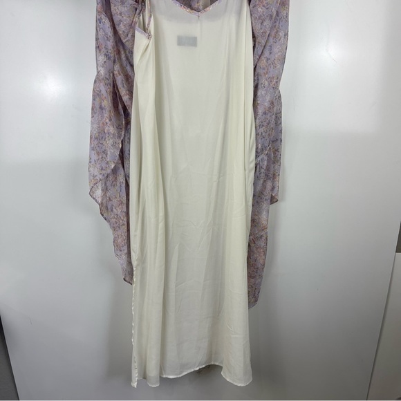 NEW Vici x Fate Dashing Daisies Chiffon Maxi Dress Purple Floral Size Medium - Picture 10 of 13
